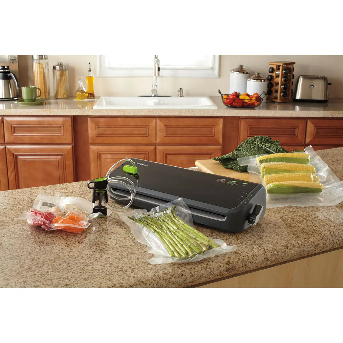 FoodSaver FM2000 Vacuum Sealer Starter System with Bags Hand C Mart