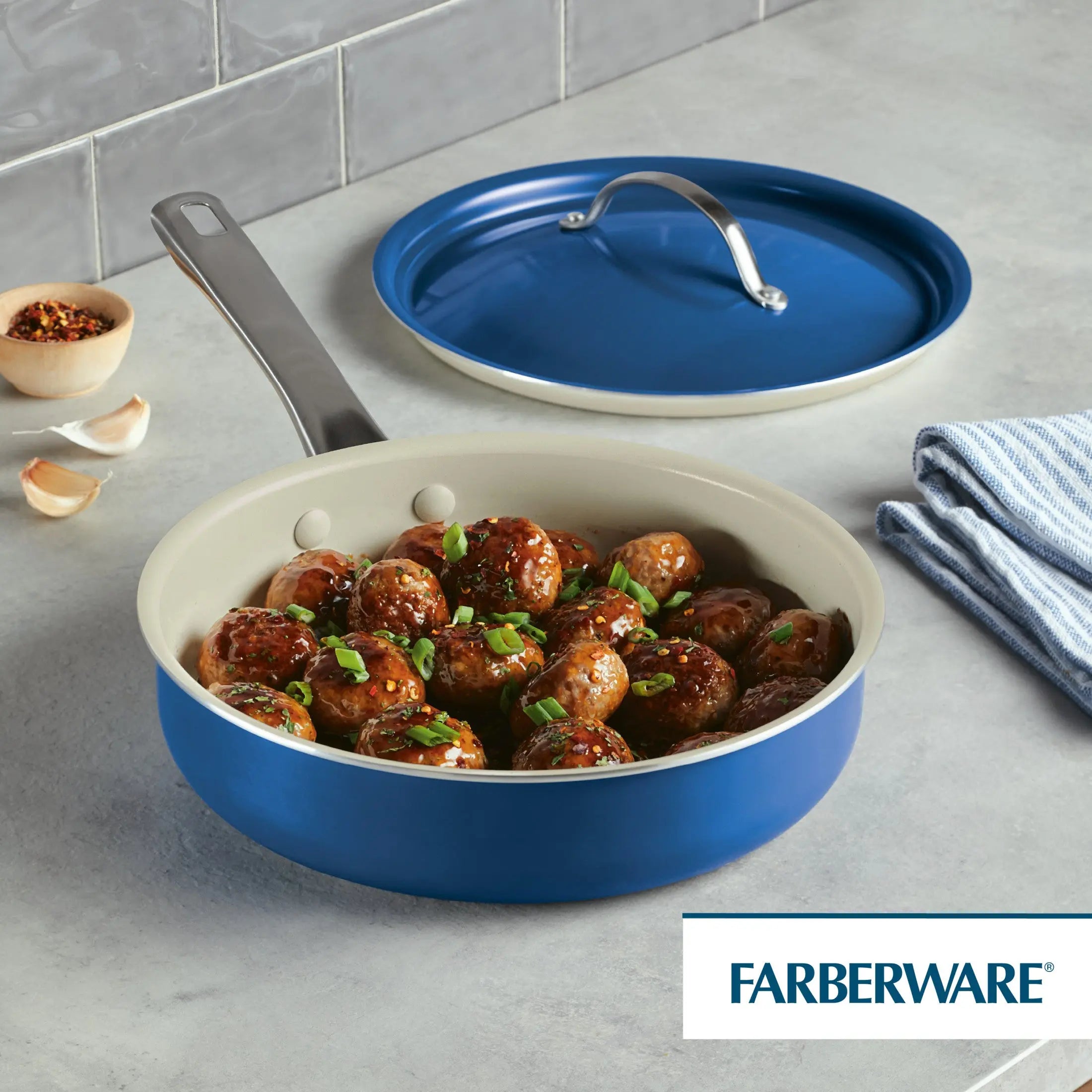 NEW Farberware Vibrance 2.75 Quart Ceramic Nonstick Saute Pan with Lid, Blue Hand C Mart