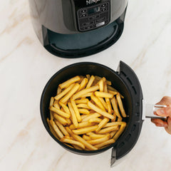 Ninja 4QT Air Fryer, Black, AF100WM Hand C Mart