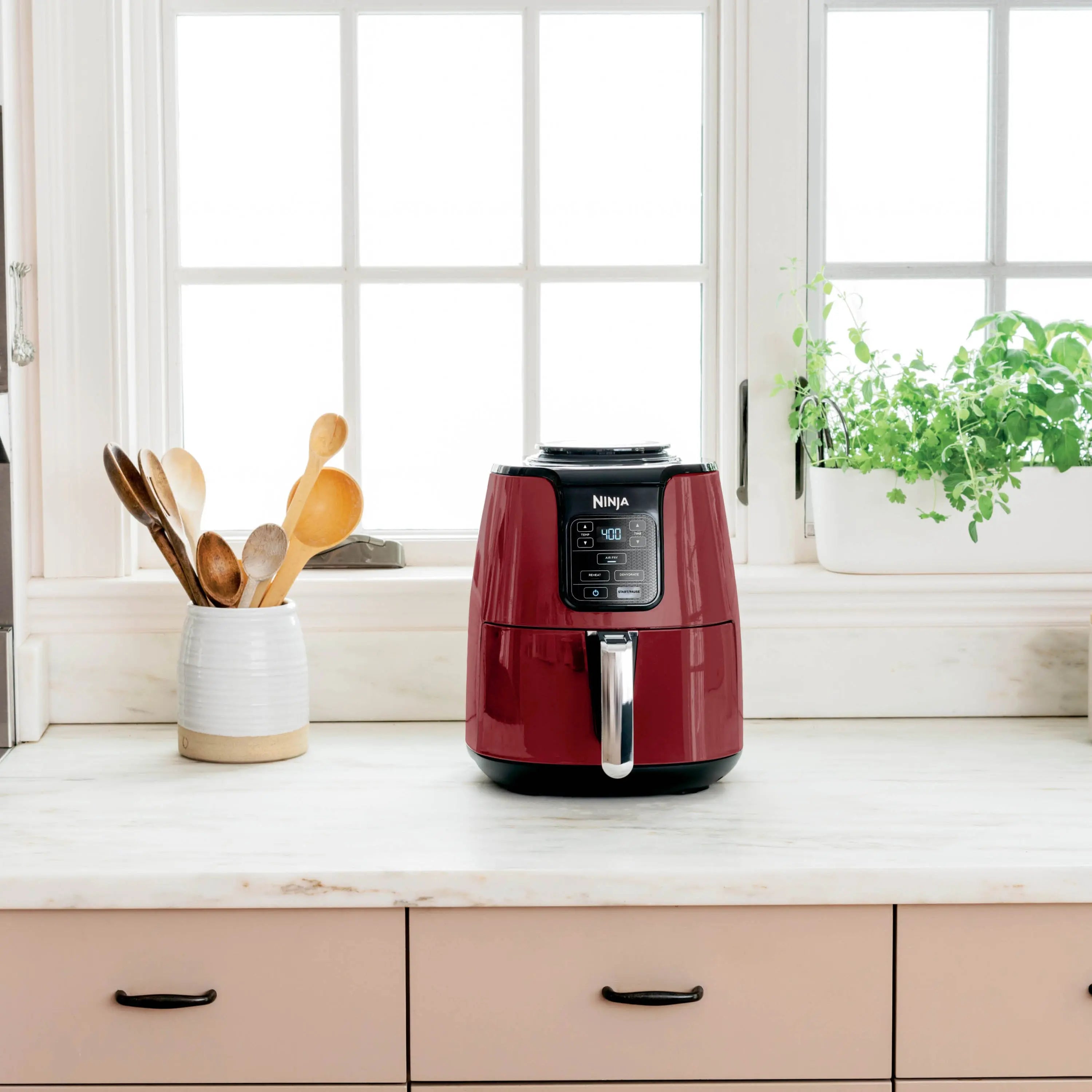 Ninja Air Fryer 4-Quart Basket Air Fryer, Red- Dishwasher-Safe Parts, Includes Crisper Plate Hand C Mart