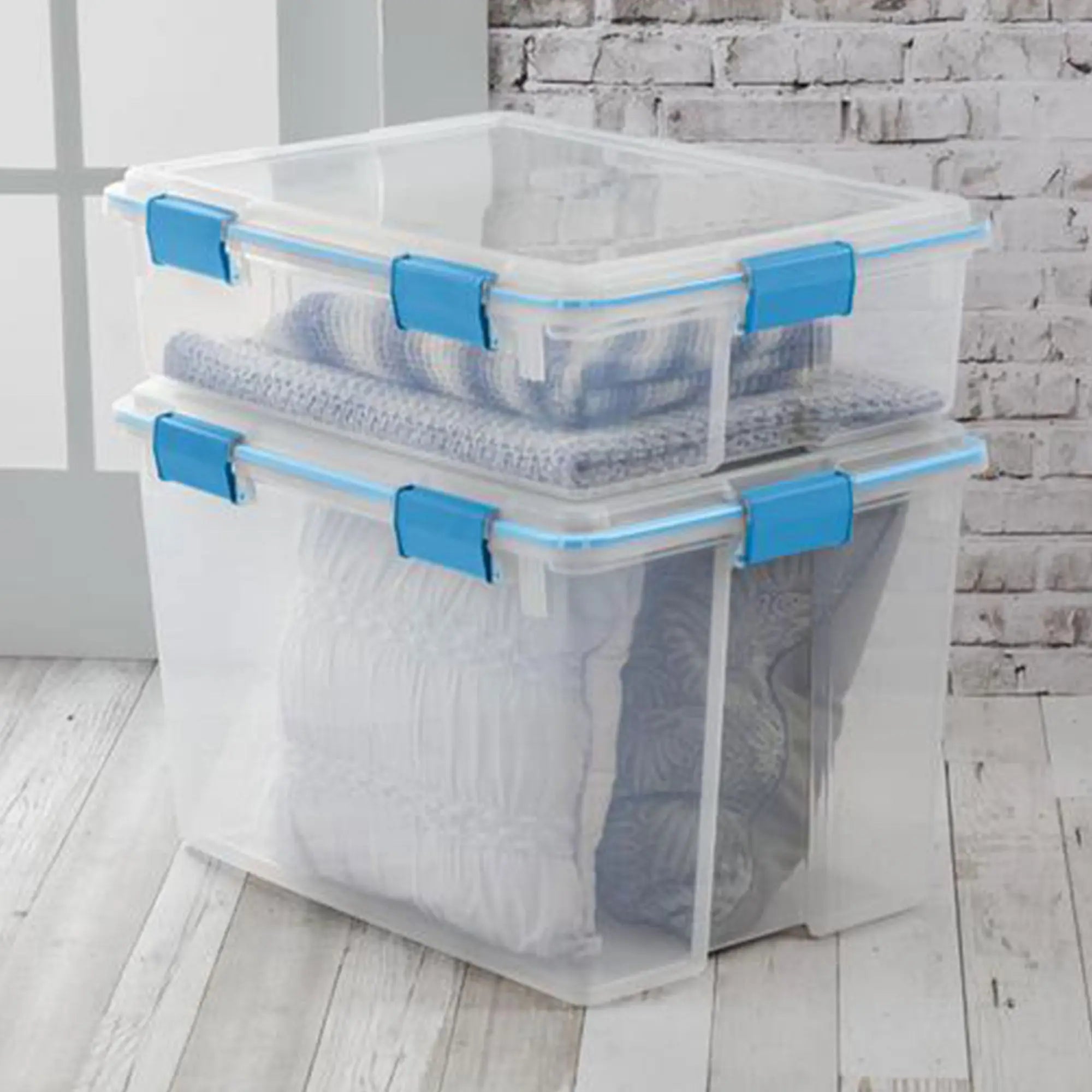 Sterilite 80-Quart Clear Plastic Stackable Storage Bin w/ Clear Gasket Latch Lid Hand C Mart