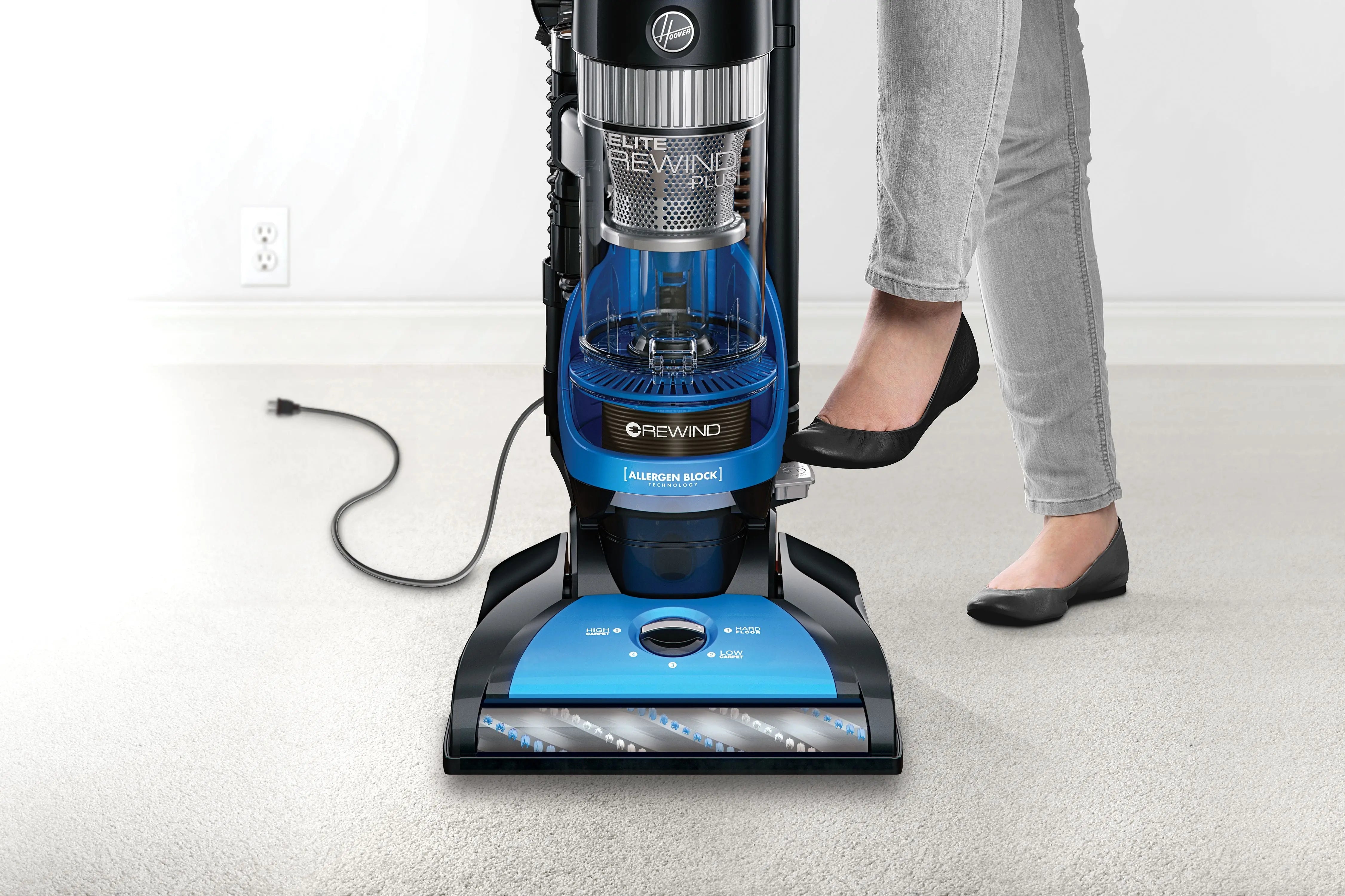 Hoover Elite Rewind Plus Upright Vacuum Cleaner with HEPA Media, UH71200
