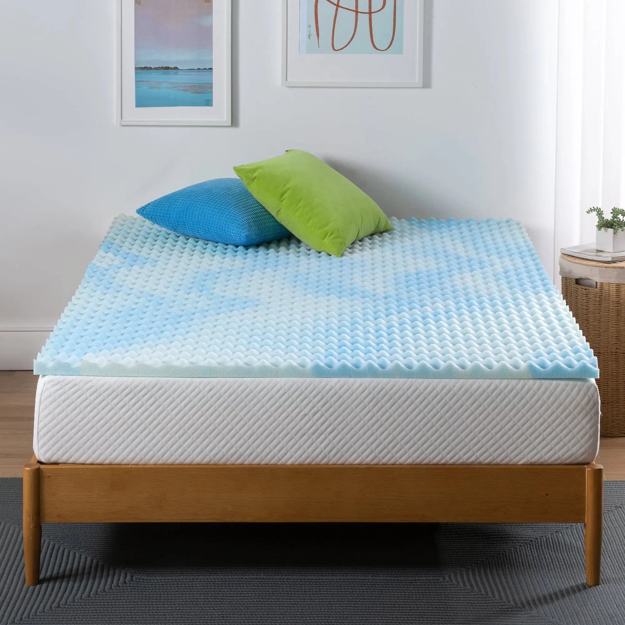 Zinus 1.5" Swirl Gel Cooling Memory Foam Mattress Topper, King Hand C Mart