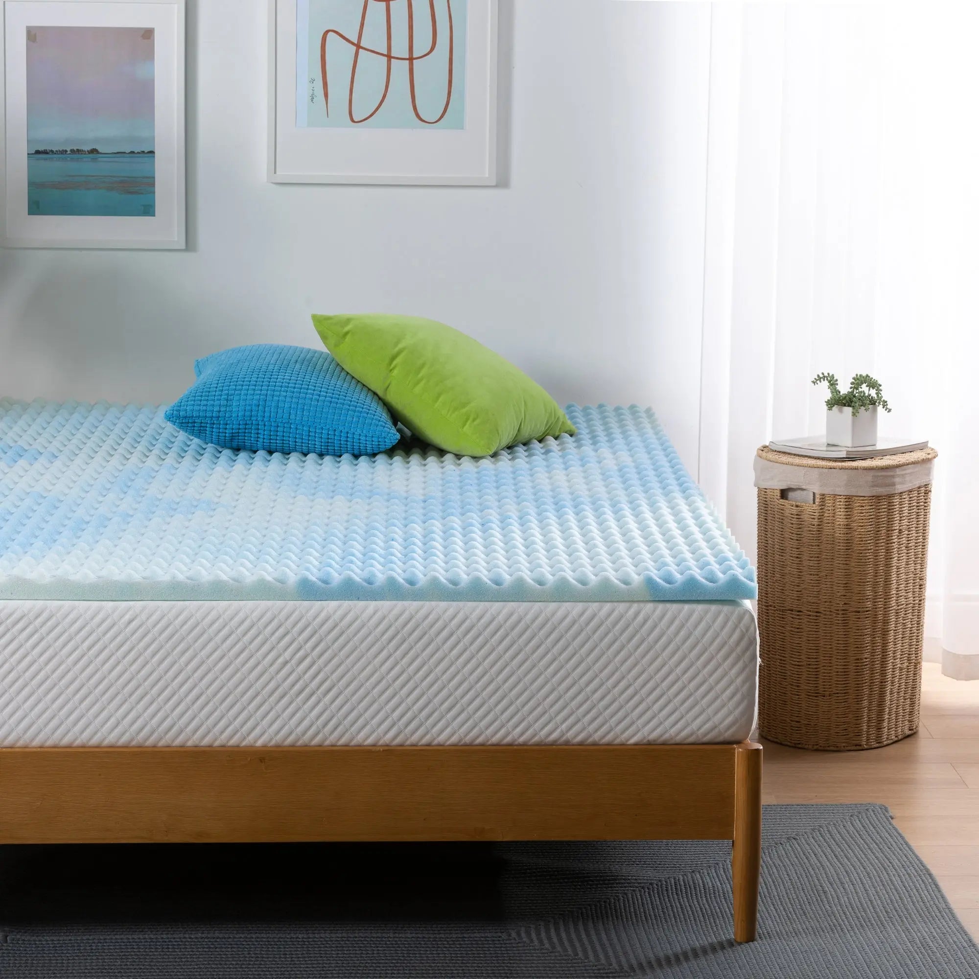 Zinus 1.5" Swirl Gel Cooling Memory Foam Mattress Topper, King Hand C Mart