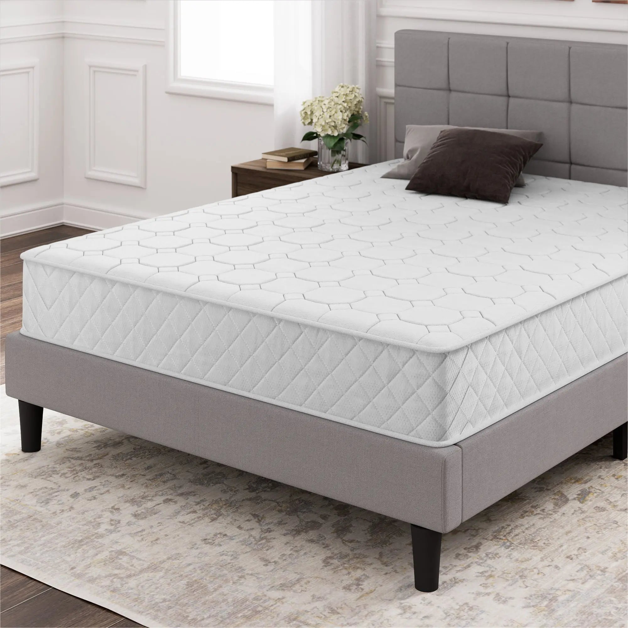 Zinus 8" Quilted Hybrid Mattress of Comfort Foam and Pocket Spring, Twin Hand C Mart